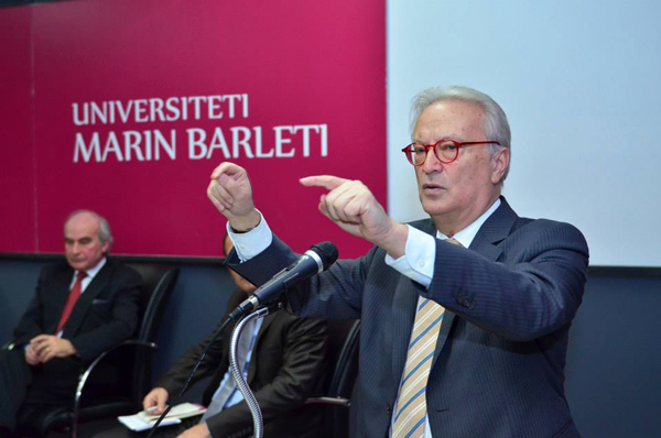 Hannes Swoboda – Bisedë e hapur me studentët rreth integrimit të Shqipërisë në BE dhe sfidat përpara.