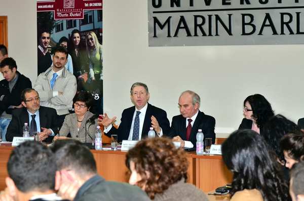 Ambasadori Italian në UB