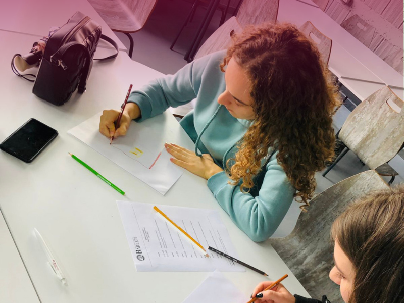 Studentët e viteve të para prezantohen me Klubin e Psikologëve