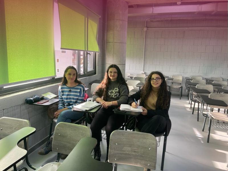 Leksion i hapur - Sfidat e të rinjve në tregun e punës