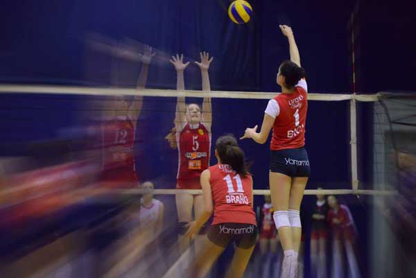 Barleti Volej është kampione e Shqipërisë në volejbollin e femrave për sezonin 2013-2014