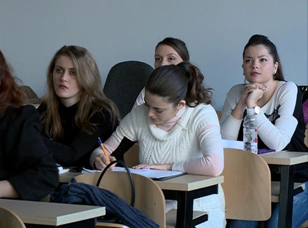 Prezantohet studimi mbi shërbimin e transportit urban në Tiranë