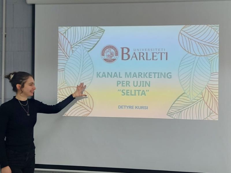 Prezantimet e punimeve të studentëve, viti III Marketing