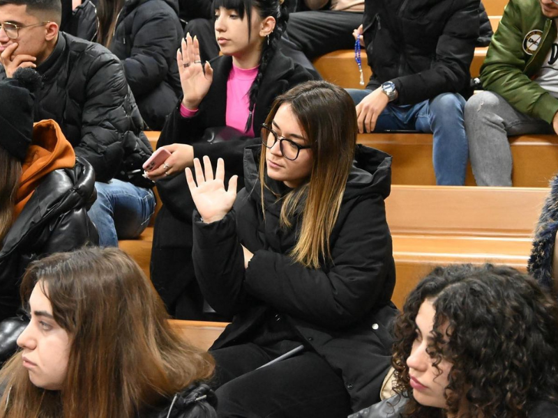 Takim Qeveria Studentore