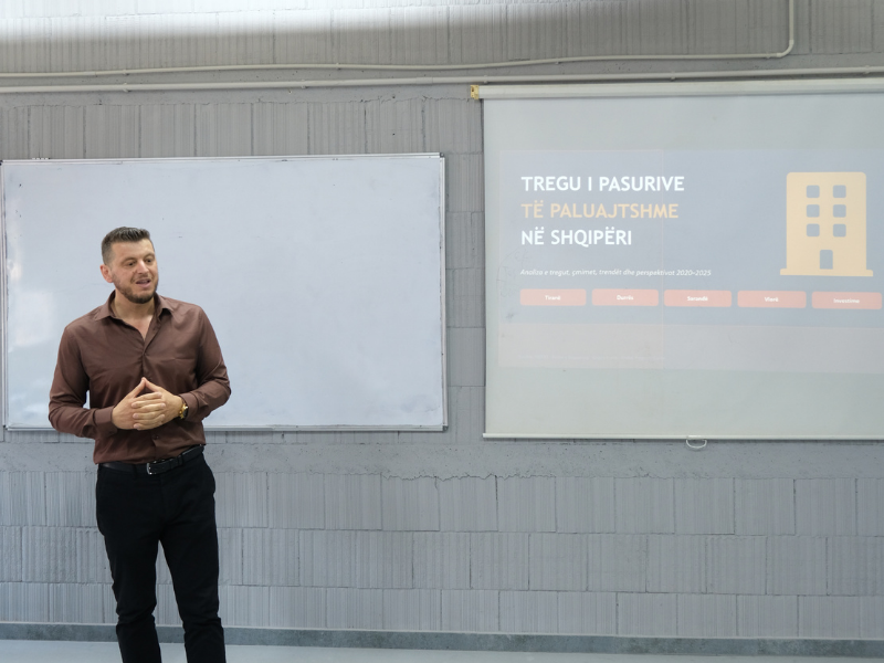 Alumni të suksesshëm rikthehen në auditor