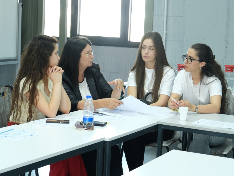 PEARL-Lab – “Patient Engagement for Advancing Responsible Living Labs”