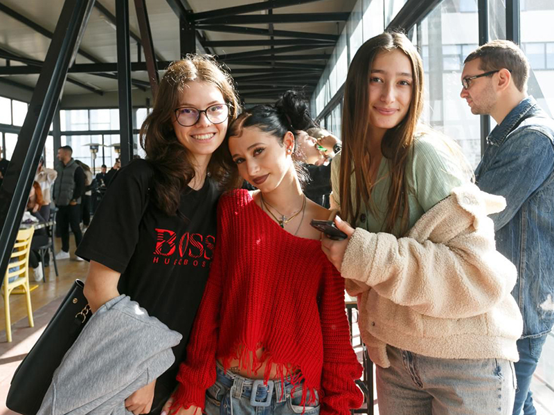 Rikthimi i atmosferës studentore në Barleti – Muzikë, Karaoke dhe Energi Pozitive!