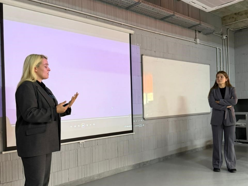 Studentët e Mjekësisë njihen me mundësitë e zhvillimit profesional përmes organizatës “Brainstorm”