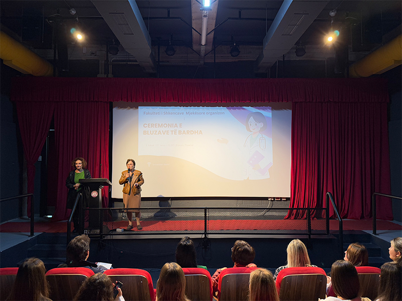 Ceremonia e Bluzeve të Bardha 