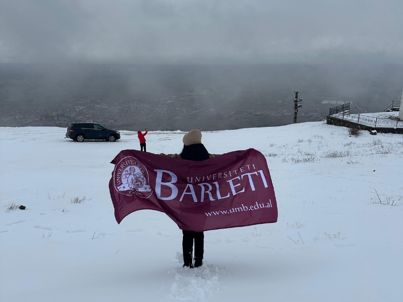 Nga teoria në terren: Praktikë mësimore