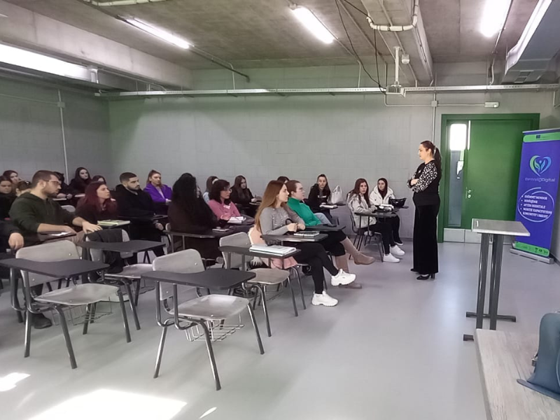 Seminar me temë “Dhuna në Familje”