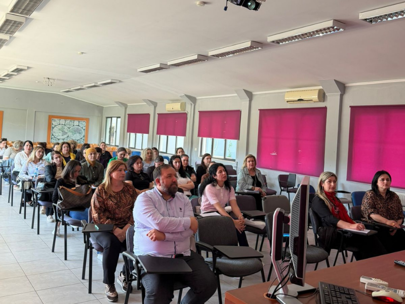 Leksion i Hapur: “Inteligjenca Emocionale tek Adoleshentët”