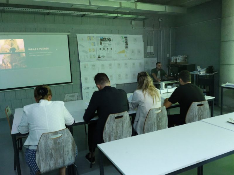 Një rrugëtim pesëvjeçar përmbyllet me titullin “Arkitekt”
