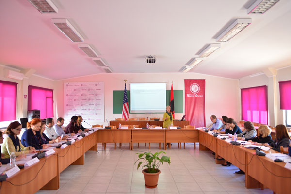 Seminari dy-ditor mbi "Aftësitë e Komunikimit dhe Angazhimit me Audiencën"