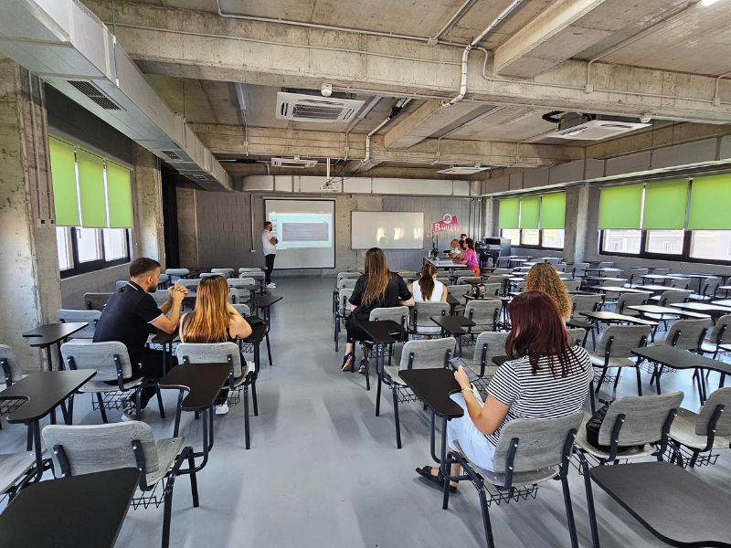 Më 4 Korrik 2025, studentët e programit Master i Shkencave në Finance-Kontabilitet mbyllën me sukses mbrojtjen e diplomës.
