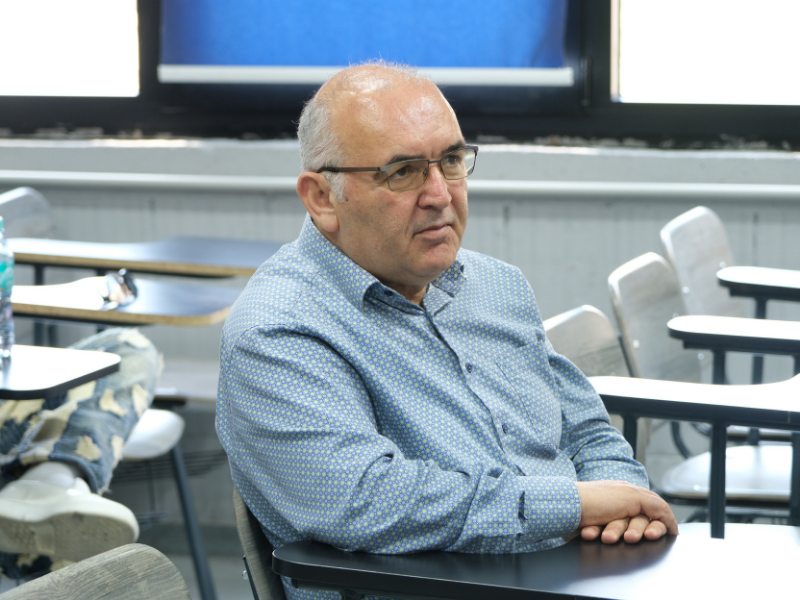 Alumni të suksesshëm rikthehen në auditor