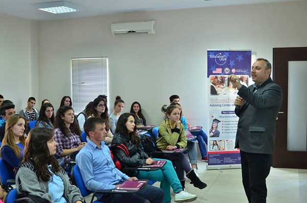 Trajnim me maturantët e Gjimnazit të Përgjithshëm "Ibrahim Rugova", Kamëz
