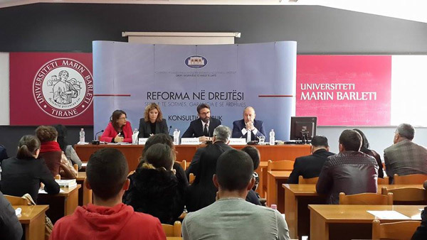 Tryezë Universitare "Reforma në Drejtësi, Ndyshimet kushtetuese për Drejtësinë"