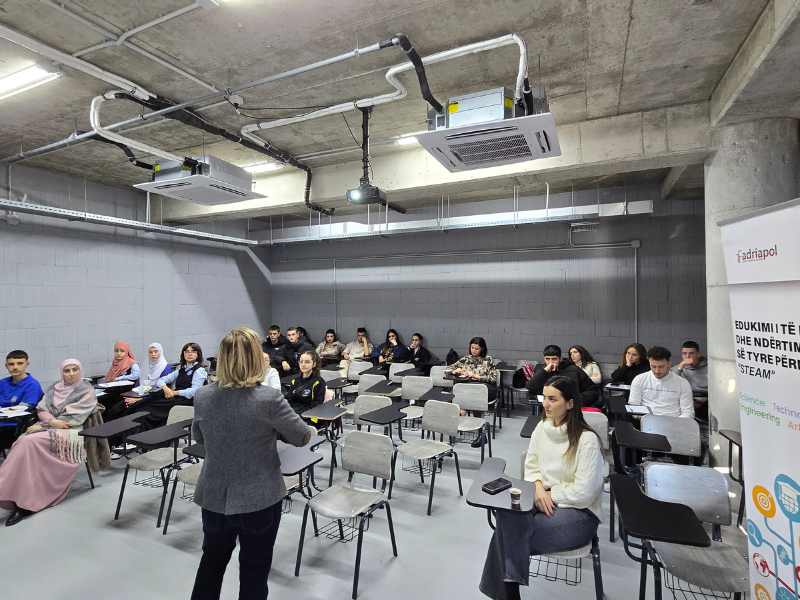 Forumi “Let’s Talk Business” – Frymëzim për Të Rinjtë për Vetë-Punësim dhe Zhvillim Profesional