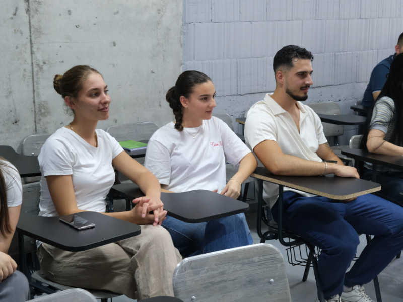 Studentët e programit Bachelor 