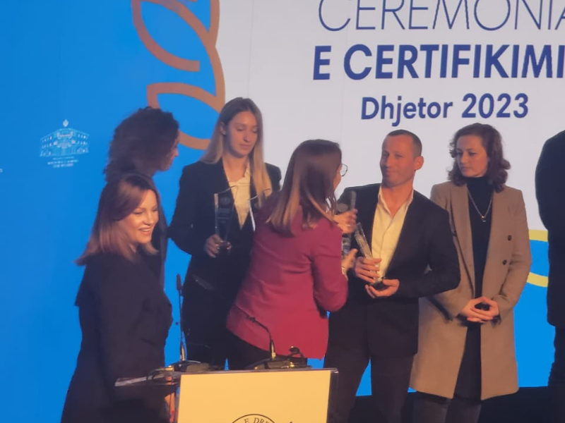 Certifikimi nga Shkolla e Drejtorëve, Alket Shehaj i UniBA në vendin e parë