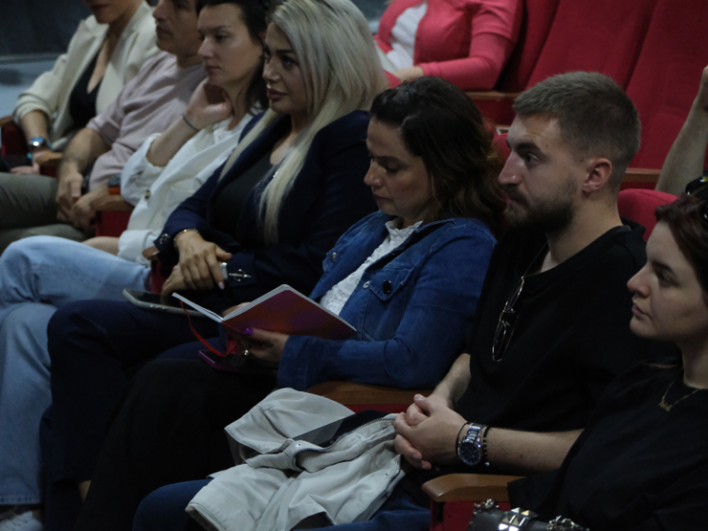 Inteligjenca Artificiale dhe Transformimi i Biznesit në Shqipëri