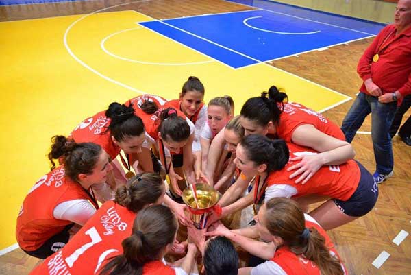 Barleti Volej është kampione e Shqipërisë në volejbollin e femrave për sezonin 2013-2014