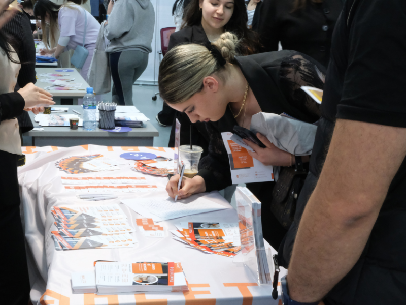 Panairi i Punës në Universitetin Barleti: lidhja me tregun real