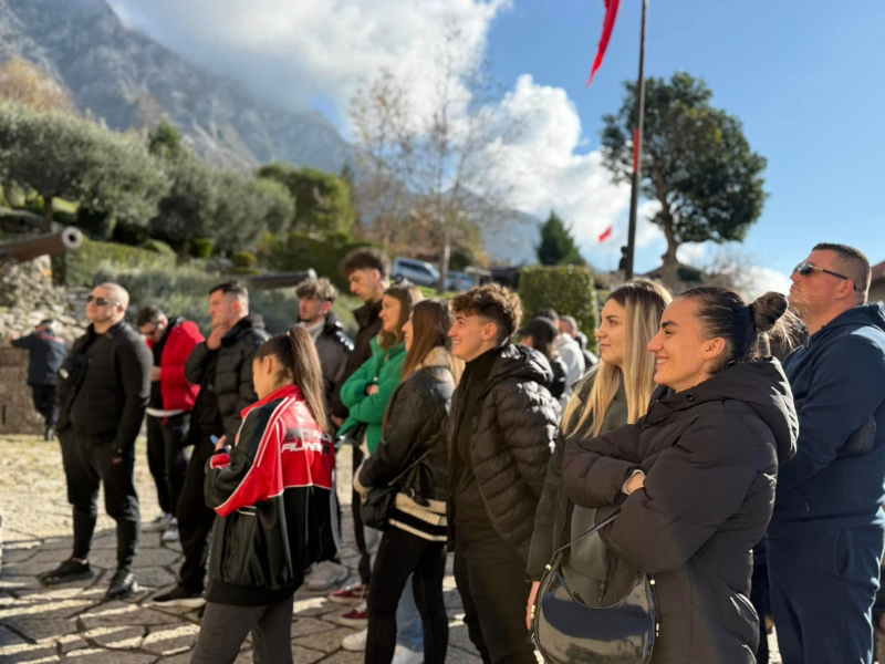 Guidë Turistike në Krujë