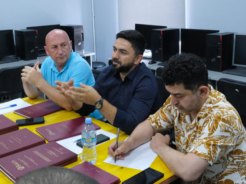Studentët e Informatikës së Aplikuar mbrojnë me sukses temat e diplomës