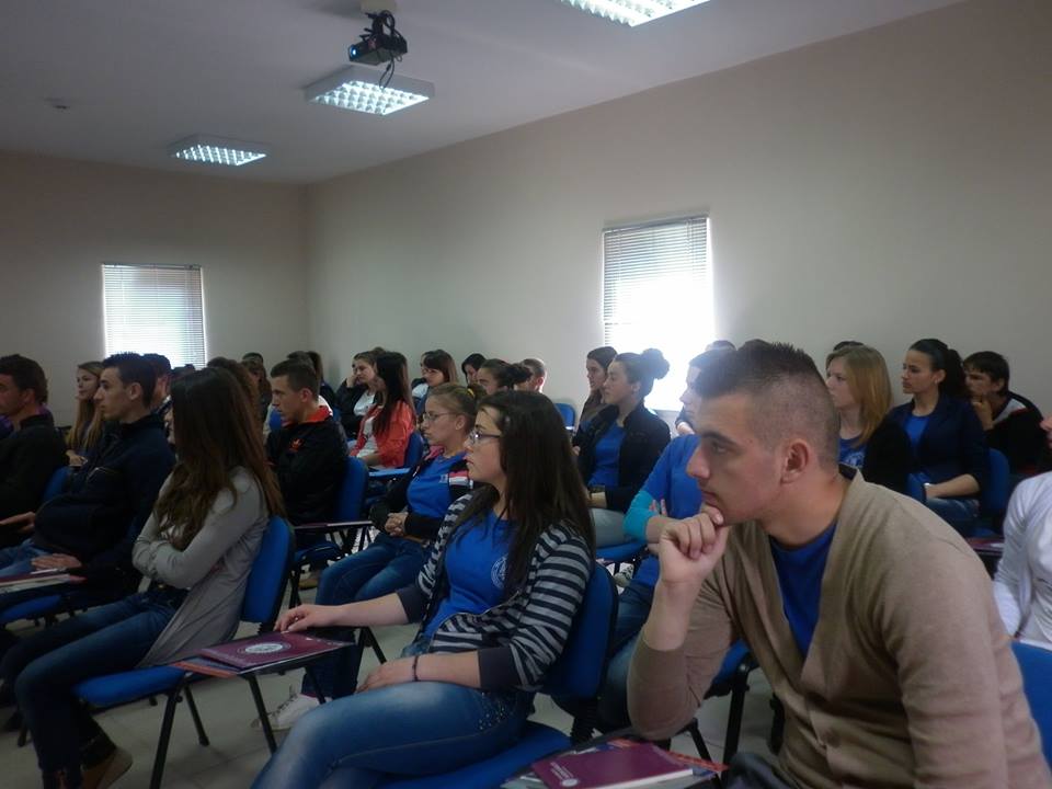 Dita e tretë e ciklit të trajnimeve me maturantët për projektin "Etika dhe Karriera - Të rinjtë kundër korrupsionit"