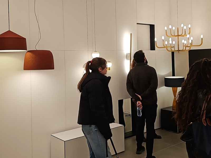 Studentët e Dizajnit vizitojnë showroom-in Temple