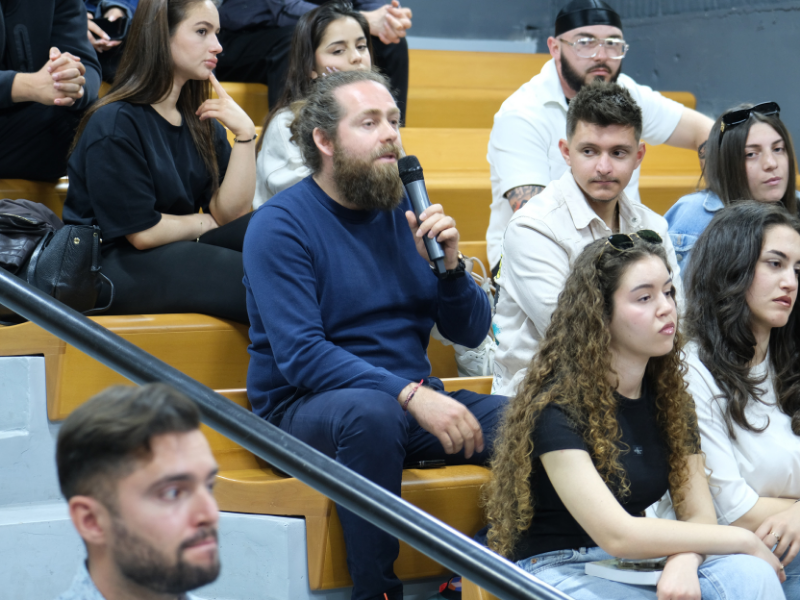 Baba Mondi në Universitetin Barleti: mesazhe për tolerancën fetare dhe dialogun ndërbrezor
