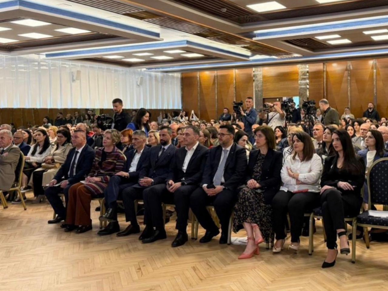 Universiteti Barleti pjesëmarrës në Konferencën Mbarëkombëtare Farmaceutike VIII