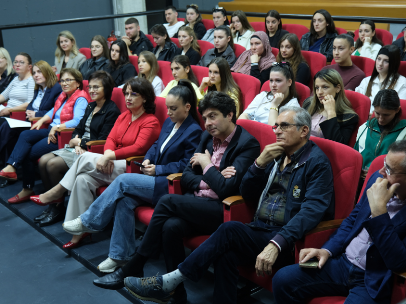 Kujdesi paliativ: më shumë se mjekim