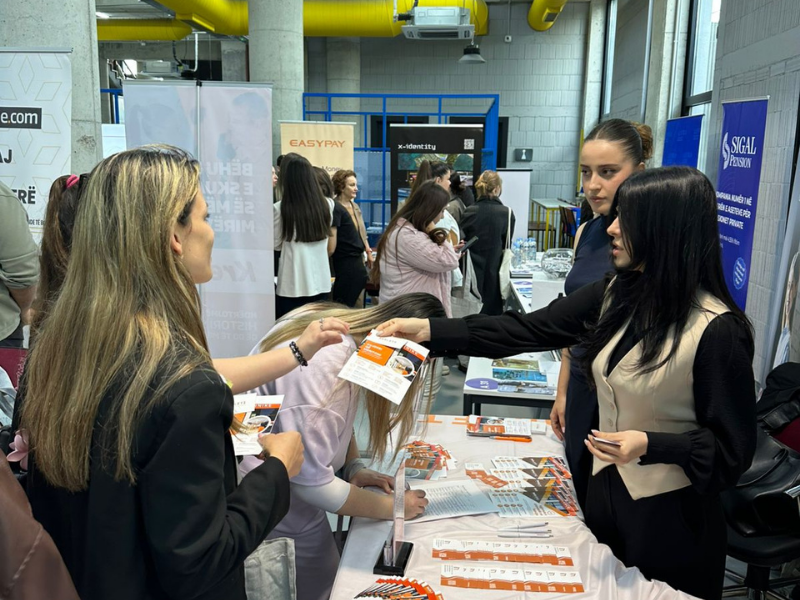 Panairi i Punës në Universitetin Barleti: lidhja me tregun real