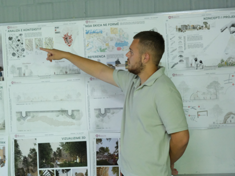Studentët e programit Dizajn Interieri dhe Produkti prezantojnë temat e diplomës