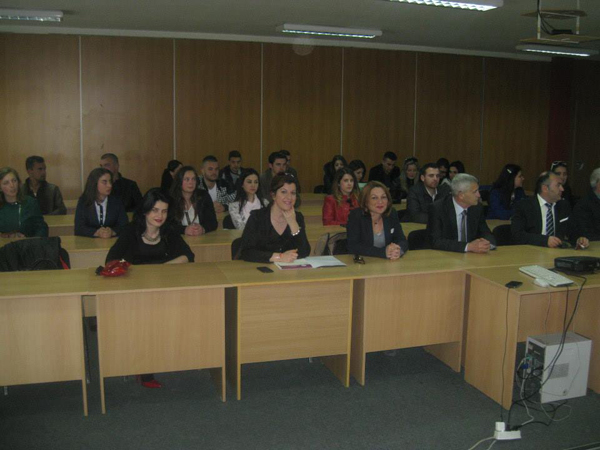 Vizitë studentëve dhe pedagogëve të Departamentit "Qeverisje, Politika dhe Komunikim" në Prishinë dhe Prizren