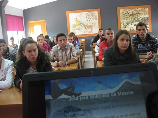Trajnim me gjimnazin të përgjithshëm "Eqerem Cabej", Tiranë