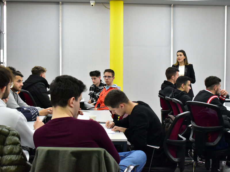 “BARLETI HACKATHON” - zbulimi i talenteve për të ardhmen digjitale