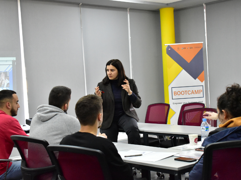 “BARLETI HACKATHON” - zbulimi i talenteve për të ardhmen digjitale
