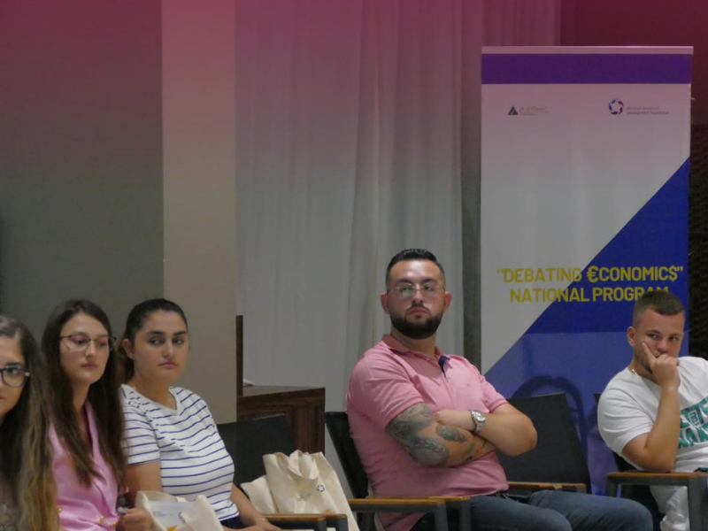 Klubi i Debatit merr pjesë në aktivitetin “Keep the debate UP 2022” në Vlorë