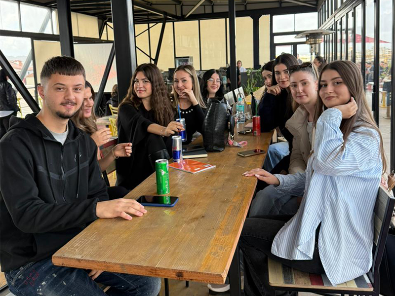 Rikthimi i atmosferës studentore në Barleti – Muzikë, Karaoke dhe Energi Pozitive!