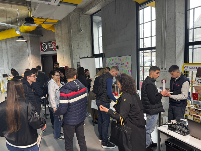Hackathon & Inovacion në Ditën e Shkencave Kompjuterike – Talenti i të Rinjve në Qendër të Vëmendjes