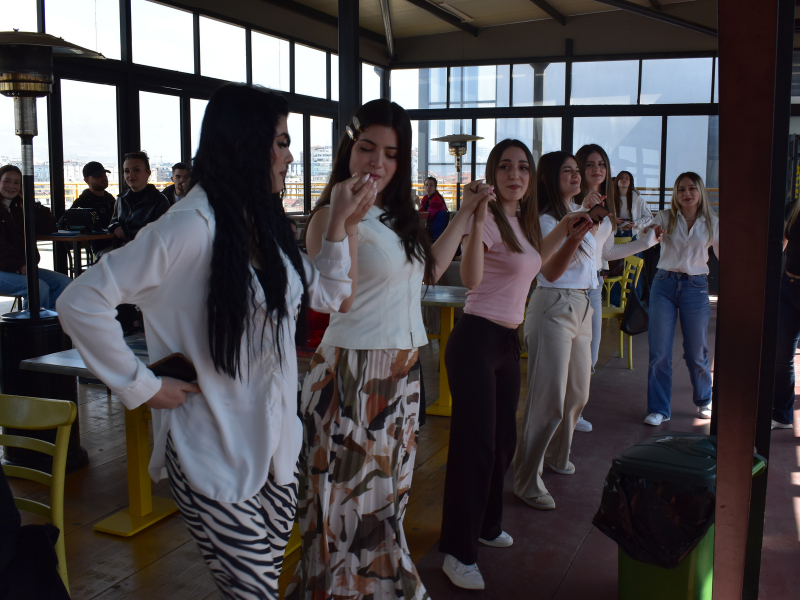 Festa e Ditës së Verës në Universitetin Barleti