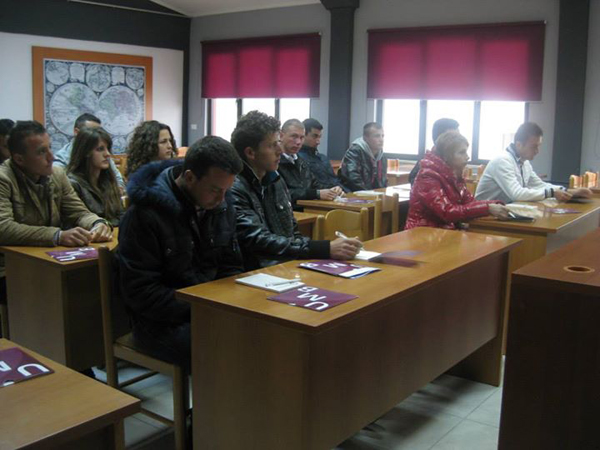 Trajnim me shkollën e mesme "26 Marsi", Kavajë