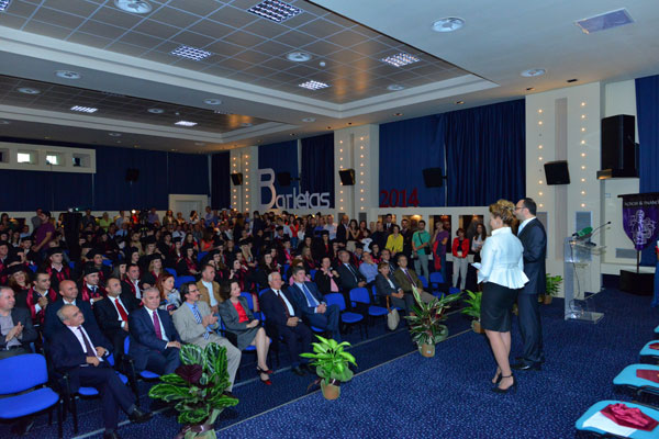 Ceremonia e Diplomimit 2014!