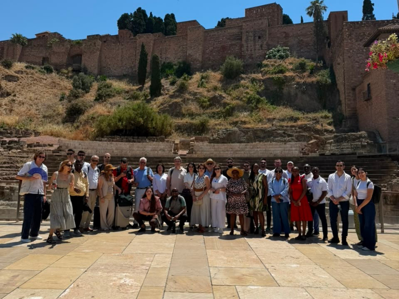 Ndërtimi i Urave përmes Dizajnit dhe Teknologjisë: Java Jonë në Malaga