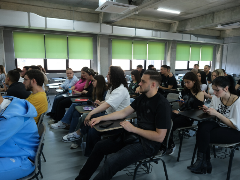 Si të ndërtojmë një karrierë në sektorin e Postë-Telekomunikacionit?