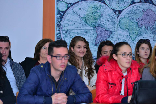 Tryeza e Rrumbullakët: Procesi i integrimit dhe ndikimi i tij në ekonominë dhe tregtinë e vendit